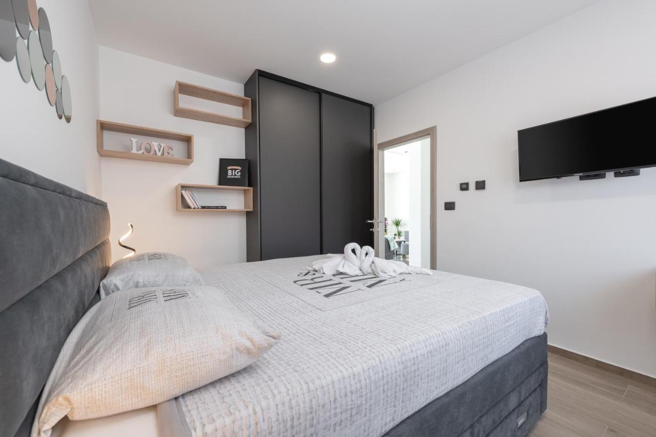 Green Luxury II With Heated Pool, Jacuzzi & Sauna Ruzici  Esterno foto